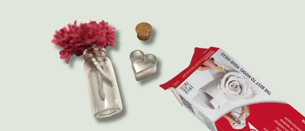 Regala un mini jarrón con flores de lana para San Valentín