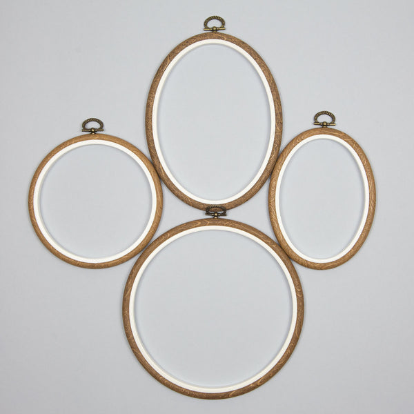 Bastidor de Plástico Ovalado Efecto Madera 13,5 cm DMC (1)