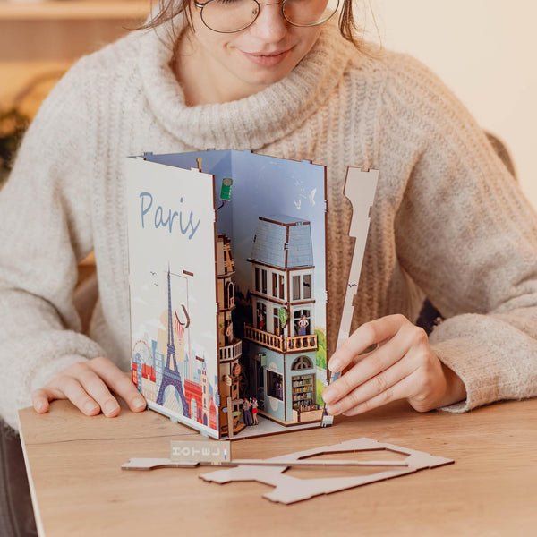 book nook paris francai revell