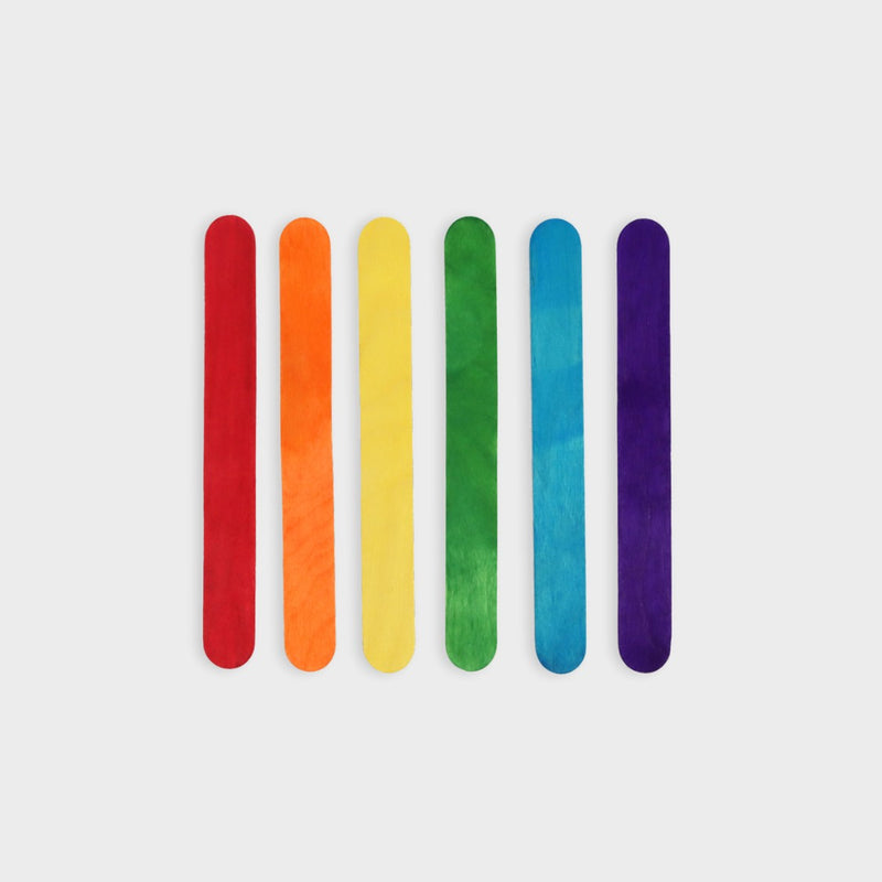 palos de polo de madera en diferentes colores layers of