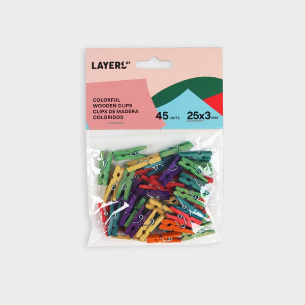 pinzas de madera de colores layers of