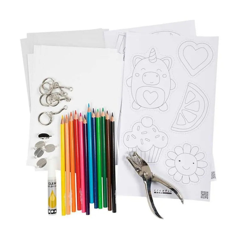 Llaveros y broches personalizados con el kit  de la marca Creativ