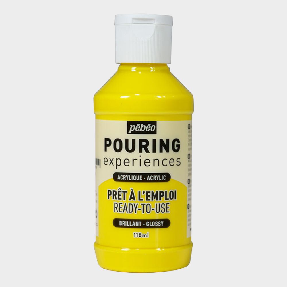 Pouring Amarillo Primario